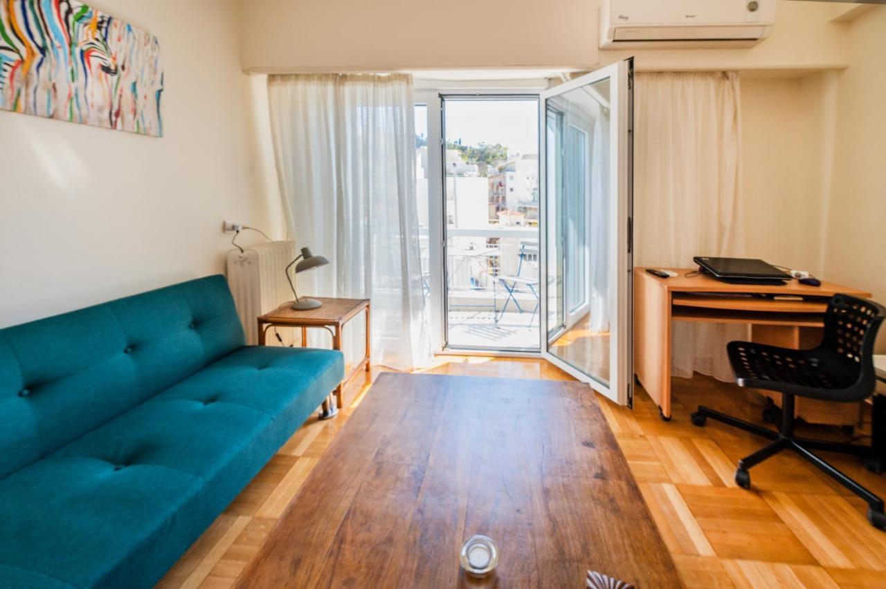5Th Floor Boho Quircky Apartment Athena Bagian luar foto