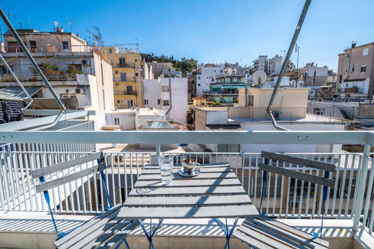 5Th Floor Boho Quircky Apartment Athena Bagian luar foto